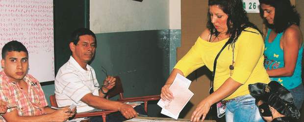 Se agita el sonajero electoral bellanita | Henry Agudelo | La imposición de un candidato único apoyado por las fuerzas políticas que han gobernado al municipio en los últimos años, hizo que en un hecho sin precedentes en Bello ganara el voto en blanco con el 56 por ciento.