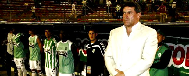 Suárez, a un paso de ser el nuevo seleccionador de Honduras | Luis Fernando Suárez dirigió a Ecuador en el Mundial de Alemania 2006.