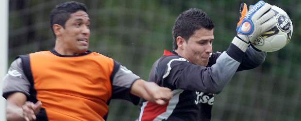 Los 4 equipos paisas fueron castigados | Róbinson Sáenz | El arquero Bayron García será titular en Curazao. Hernán Pertuz quiere quedarse con la vacante que dejó Davi Rancan por acumulación de tarjetas amarillas.