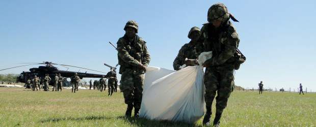 Caen guerrilleros al servicio de Cano | Archivo | Los 13 guerrilleros fueron abatidos en la operación realizada entre la noche del jueves y la madrugada de ayer. Fuentes militares aseguran que es un golpe a una de las estructuras que aprovisionan y cuidan a "Alfonso Cano".