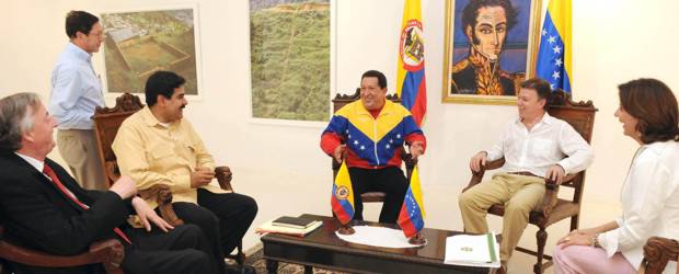 Gobierno celebra "con prudencia" restablecimiento de relaciones con Venezuela | Cortesía SIG | La canciller María Ángela Holguín y su homólogo venezolano, Nicolás Maduro, hizo parte de la cita entre los mandatarios Juan Manuel Santos y Hugo Chávez.