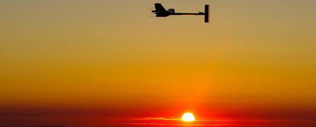 Pilotos del Solar Impulse aprovechan el viento para mejorar su vuelo |
