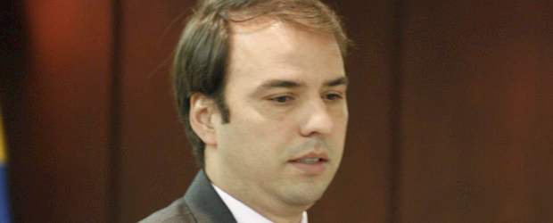 Ex viceministro de Agricultura fue condenado a 10 años de prisión | Archivo | Juan Camilo Salazar es el primer exfuncionaro condenado por el caso de Agro Ingreso Seguro.