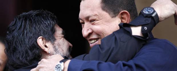Maradona dice que el pueblo colombiano no tiene la culpa por tensión con Venezuela | Reuters | Maradona dijo estar feliz al lado del Mandatario Hugo Chávez.