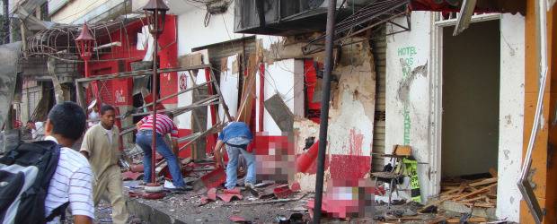 La onda explosivo dejó daños en varias edificaciones. | Colprensa | La fuerte explosión sorprendió a los comerciantes de esta zona del Puerto, que a esa hora de la mañana ya estaban listos en sus negocios.