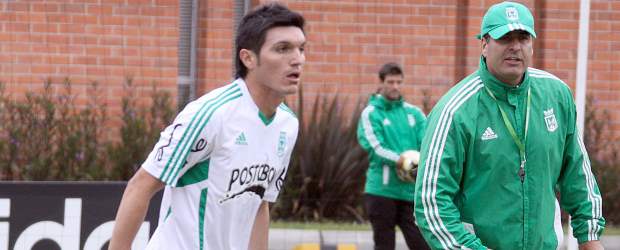 En Ditaires, Sachi arriesgará moviendo fichas | Róbinson Sáenz | Daniel Torres se mostró "satisfecho por la nueva oportunidad que me brinda el técnico Santiago Escobar para jugar un partido crucial" y aseguró que "vamos a correr, meter y a pelear hasta el último minuto por el sueño de la clasificación, porque un club tan grande como Nacional no se puede quedar por fuera".