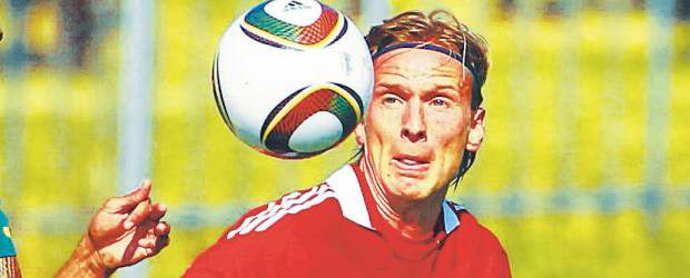 Los daneses son dinamita roja | David Gray, Reuter-johannesburgo, Sudáfrica | La Selección danesa perdió en partido de preparación ante Australia 1-0. Las dos selecciones ya se encuentran en territorio sudafricano para encarar el Mundial. Dinamarca jugará nuevamente el sábado ante Sudáfrica, en Pretoria.