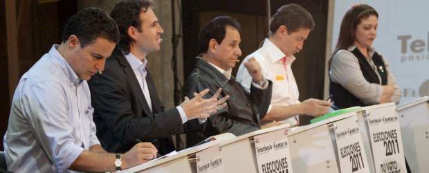 Cinco fórmulas contra la violencia | Archivo | Los cinco candidatos a la Alcaldía de Medellín reconocieron que el problema de inseguridad en la ciudad es muy grave. En el más reciente debate temático organizado por EL COLOMBIANO y Teleantioquia el pasado martes, los aspirantes explicaron sus propuestas en materia de seguridad.