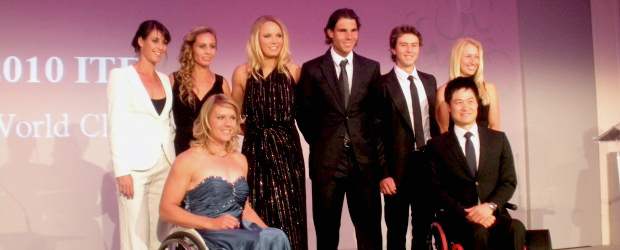 Sebas brilla con las estrellas | Cortesía Jaime Cortés, París-Francia | En el selecto grupo de los mejores tenistas del mundo está el colombiano Juan Sebastián Gómez. Se aprecia, entre otros con Rafael Nadal y la danesa Caroline Wozniacki durante la cena de campeones.