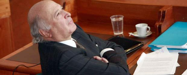 La justicia avanza en casos de aliados de Uribe | Germán Enciso, Colprensa-Bogotá | Ante la Corte Suprema de Justicia se presentó ayer el exembajador de Colombia en Italia Sabas Pretelt de la Vega durante la audiencia que se adelanta en su contra por el caso de la yidispolítica.