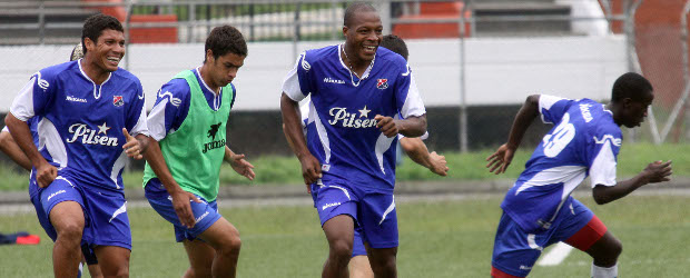 Ganar es la consigna del rojo | Hernán Vanegas | El atacante Martín Arzuaga y el zaguero Marino García estarán presentes este sábado en la formación titular del DIM ante el Cúcuta en el estadio General Santander.
