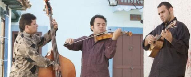 Alexis Cárdenas, o del asombro y el violín | Cortesía | El cuarteto de Alexis Cárdenas está compuesto por Jorge Glem (cuatro), Elvis Martínez (contrabajo), Nené Quintero (percusión) y el propio violinista.