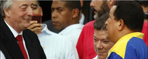 Néstor Kirchner estuvo en Cartagena en agosto pasado en la reunión entre los presidentes Chávez y Santos en la que se normalizaron las relaciones. | Colprensa | Néstor Kirchner estuvo en Cartagena en agosto pasado en la reunión entre los presidentes Chávez y Santos en la que se normalizaron las relaciones.