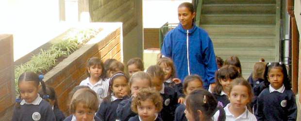 Los colegios van por el camino de la calidad | Archivo | El Premio Medellín la Más Educada ha ayudado a que el nivel académico de los colegios de la ciudad sea mayor, por eso cada año es más exigente, para que todos caminen hacia la calidad.