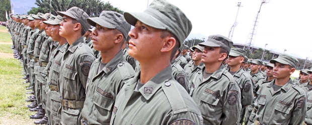 Llegó refuerzo social para la Policía | Juan Fernando Cano | Este martes se graduaron 781 jóvenes de Medellín para apoyar a la Policía en labores comunitarias.