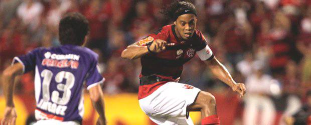 Ronaldinho fue figura en la clasificación del Flamengo a la fase de grupos | Reuters |