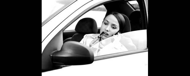 Si va a chatear mientras maneja, piénselo dos veces |