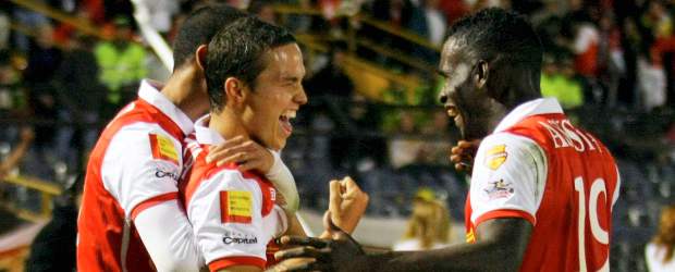 Santa Fe se impuso 2-0 ante Millonarios | Colprensa | Santa Fe se adueño del clásico 261 tras superar 2-0 a Millonarios.
