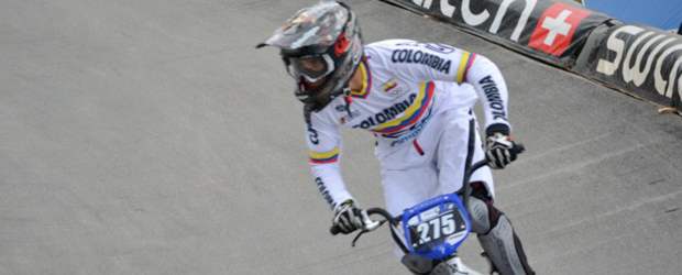 Ramírez es otro líder del bicicrós mundial | Cortesía | Carlos Alberto Ramírez Yepez lleva siete meses entrenando y compitiendo en pistas de Europa. Ha estado en cuatro finales de competencias 1-A de la categoría júnior. Además del bicicrós también entrena la ruta. Su medio de transporte es la bicicleta en el Centro Mundial del Ciclismo, en Aigle, Suiza.