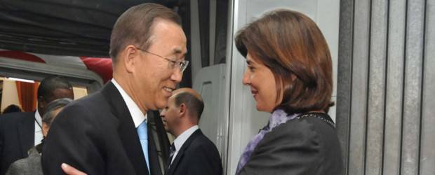 Ban Ki-moon inició su visita al país | Cortesía Cancillería | La canciller María Ángela Holguín recibió al secretario general de la ONU, Ban Ki-moon en Bogotá.