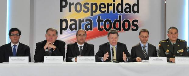 Defraudación en la Dian es apenas un brazo de un gran pulpo: Santos | Cortesía Presidencia de la República | El presidente estuvo acompañado por el Director de la Dian, el Vicefiscal general, el Director de la Policía, el Procurador general y el Ministro de Hacienda.