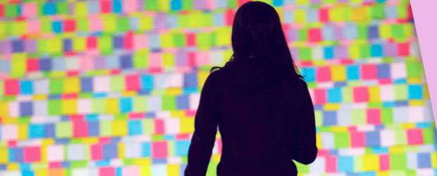 Ya van 30 años pegando recuerdos | Archivo | Los post-it se han convertido en una fiebre colorida, una manera de no olvidar lo que sucede alrededor. Un invento que es probable que no sea reemplazado por el zumbido de un recordatorio en el celular.