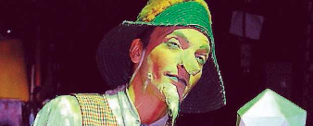 Deje que el teatro lo haga reír, llorar y pasarla bien |