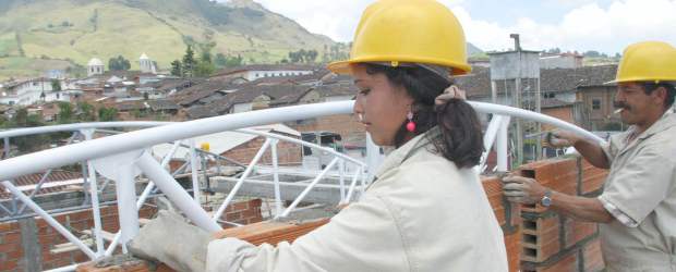 Conocimiento para constructores | Con la realización de actividades académicas en torno a los temas de construcción se busca generar mejores prácticas entre los profesionales