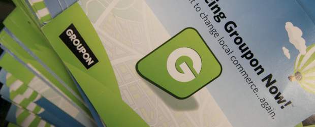 Groupon cotizará sus acciones en el Nasdaq | AP | El sitio de cupones de descuentos planea vender 30 millones de acciones a un precio de entre 16 y 18 dólares, según la solicitud.