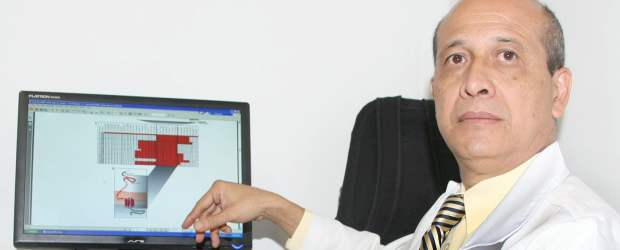 Distinción por un trastorno | Juan Antonio Sánchez | David Salazar Pineda en su centro de trabajo en la SIU.