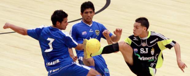 El futsal de Bello Jairuby tiene vida | Manuel Saldarriaga | Bello Jairuby, viniendo de menos a más en todo el torneo, es el único quinteto antioqueño con vida en la Copa Postobón profesional de fútbol de salón.