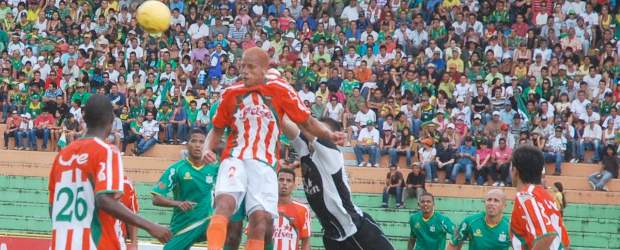 Quindío derrotó al Envigado y se clasificó | Colprensa | Quindío venció en el estadio Centenario de Armenia tres goles por dos a Envigado.