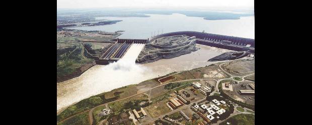La región gana con Hidroituango operada por EPM | Archivo | El Sindicato de Profesionales de EPM y Une, también apoya la posibilidad de que EPM sea el operador de la central Ituango. Dice que esta obra "debe ser la Itaipú colombiana". La foto muestra la central brasileño-paraguaya.