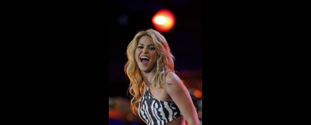 Shakira tiene su cofre viajero | Archivo | Los fanáticos de la artista instituyeron el 16 de agosto como el día de Shakira en Brasil.