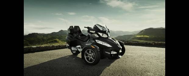 La Spyder RT, más adrenalina para recorrer las vías | | Por su versatilidad para grandes trayectos y la comodidad que ofrecen, estos vehículos se convierten en una alternativa para quienes gustan de la aventura, pero ya no en dos, sino sobre las tres ruedas entre la moto y el carro.