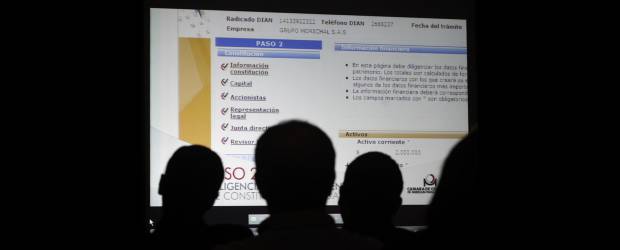 En una hora se pueden crear SAS por internet | Edwin Bustamante | Los asistentes a la presentación pudieron ver de primera mano el funcionamiento de este nuevo servicio virtual de la Cámara de Comercio de Medellín. Se estimulará aún más la creciente utilización de este modelo de sociedad