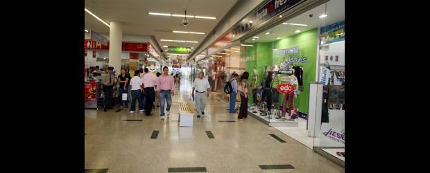 Consumo subió 1,5% en agosto | Archivo | Cartagena, Pasto, Pereira, Bucaramanga y Cali presentaron una reducción general. Neiva tuvo uno de los mayores incrementos con 0,21 por ciento