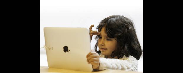 Y de Navidad... quiero una tableta PC | Archivo | Si está pensando en regalar de Navidad una tableta por su portabilidad y facilidad de interacción al contar con una pantalla táctil, evalúe las prestaciones frente al precio e indague por la mejor opción de acuerdo con sus necesidades.