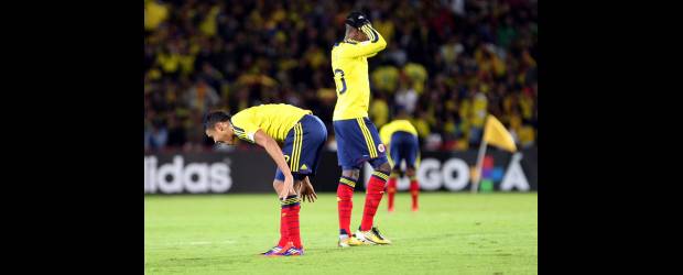 Colombia se fue del Mundial por falta de variantes | Hernán Vanegas | Los jugadores de Colombia pasaron de la alegría a la impotencia en el Mundial Juvenil por nublarse y carecer de alternativas el sábado ante los mexicanos.