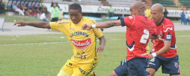El Huila eliminó al Poderoso | Colprensa | Huila y Medellín empataron a un gol en la fecha 17 de la Liga Postobón.