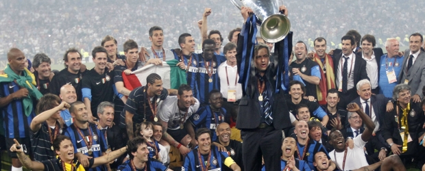 Mourinho dijo adiós al Inter de Milán | AP | El presidente del Inter, Massimo Moratti, confirmó tras cenar anoche con José Mourinho, que el técnico portugués deja el club milanés y ahora piensa sólo en el Real Madrid.