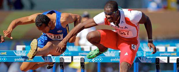 Paulo Villar fue grande en los 110 vallas | Reuters | Paulo Villar y Dayron Robles durante la competencia.