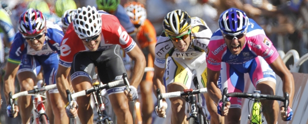 Pettachi ganó la etapa del Tour | AP | El italiano Alessandro Pettachi se impuso este domingo al sprint en la primera etapa del Tour de Francia. El suizo Fabian Cancellara sigue líder.
