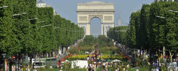 Los agricultores convierten los Campos Elíseos de París en un enorme jardín |