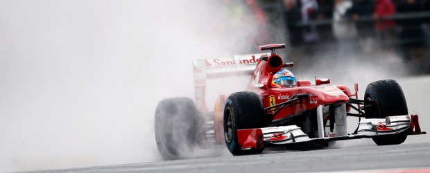 Jornada de lluvia en Silverstone y poco trabajo cumplido para las escuderías | Reuters | La lluvia y la pista mojada afectaron la jornada de entrenamientos libres.