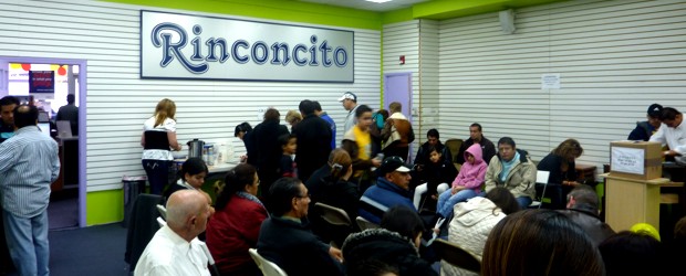 Nueva York le reconoce a Luis su empuje paisa | Tip de Gloria Machado Santamaría | Así lució el Rinconcito en estos días, cuando fue sede del Consulado de Colombia en Nueva York. Fue tan buena la respuesta de los compatriotas de Nueva Jersey, que el Cónsul extendió la atención allí.