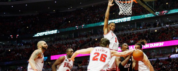Thunder se enfrentarán a Mavericks y los Bulls ganaron el primer juego | Reuters | Los Bulls cerraron el juego de los Beach Boys de los Heat y ganaron el primer juego de la serie.