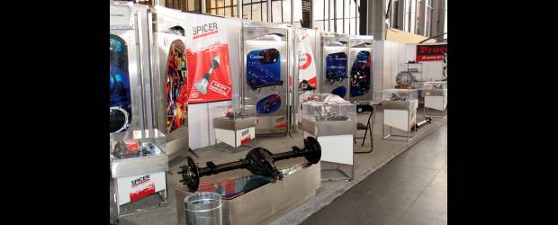 El mundo es la meta | | El sector de autopartes y automotor nacional, es uno de los escogidos por el gobierno para competir en los mercados extranjeros.