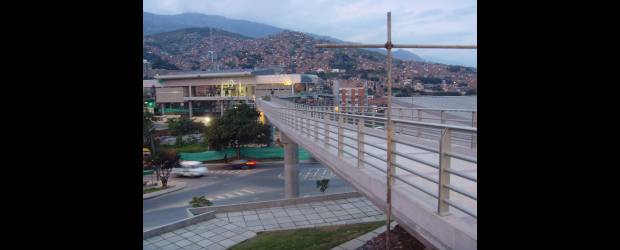 Premio al PUI de la comuna 13 | Archivo | Las obras en el PUI de la 13 benefician a más de 160.000 personas.