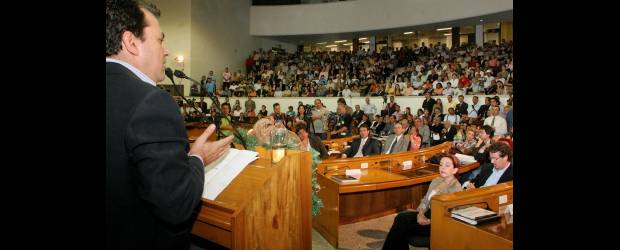 Tirante relación de Alcaldía y Concejo | Archivo | El enfrentamiento entre concejales y Alcaldía está encendido. De un lado los primeros exigen el derecho a hacer debates de control político, mientras que el Alcalde exige respeto y a no tildar a los funcionarios de corruptos cuando en esta administración la principal tarea es la transparencia.